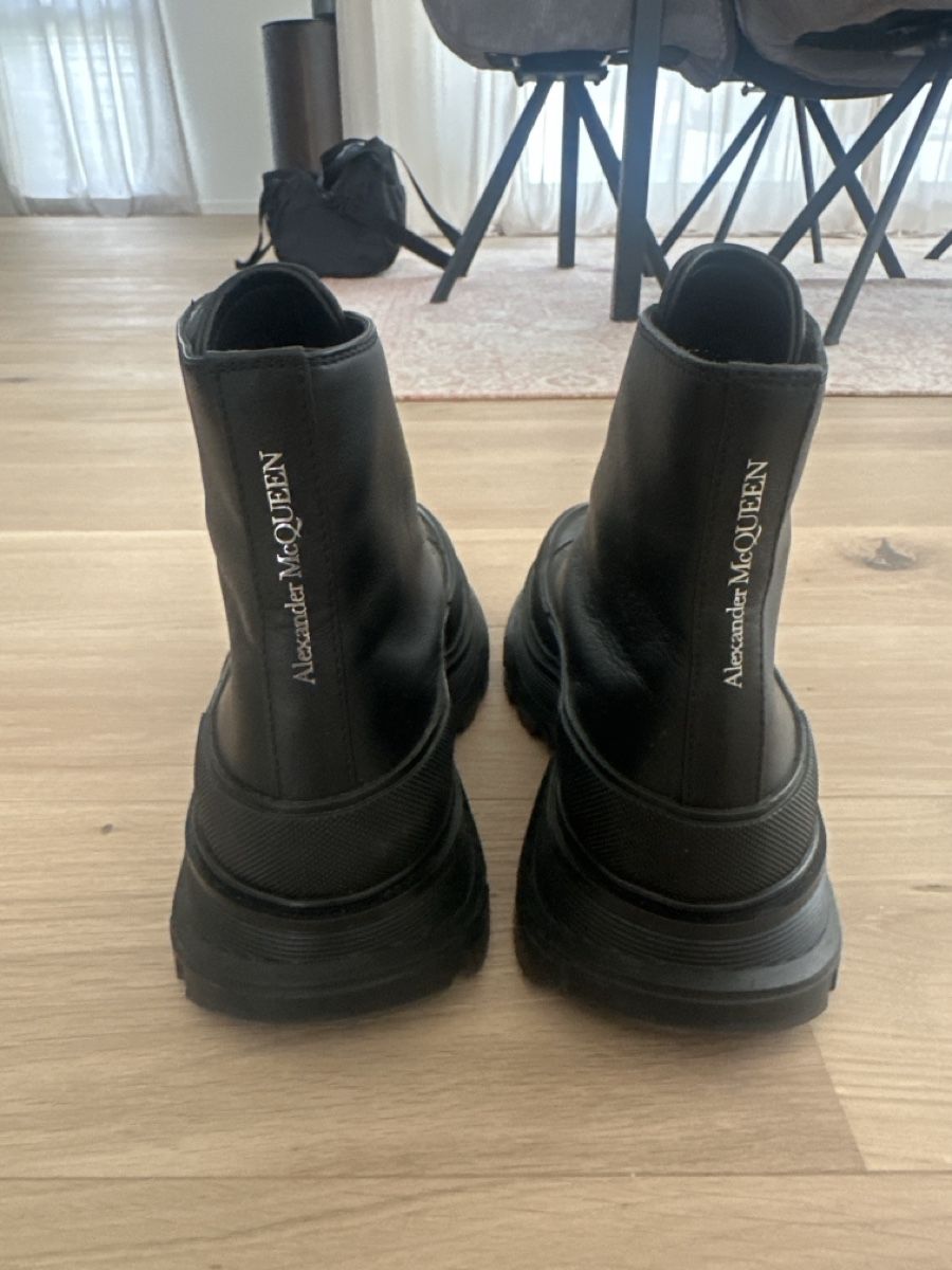 Alexander Mcqueen Damenschuhe: Alexander McQueen – Neu (gemäss Beschreibung) aus Geroldswil von maj_8scq