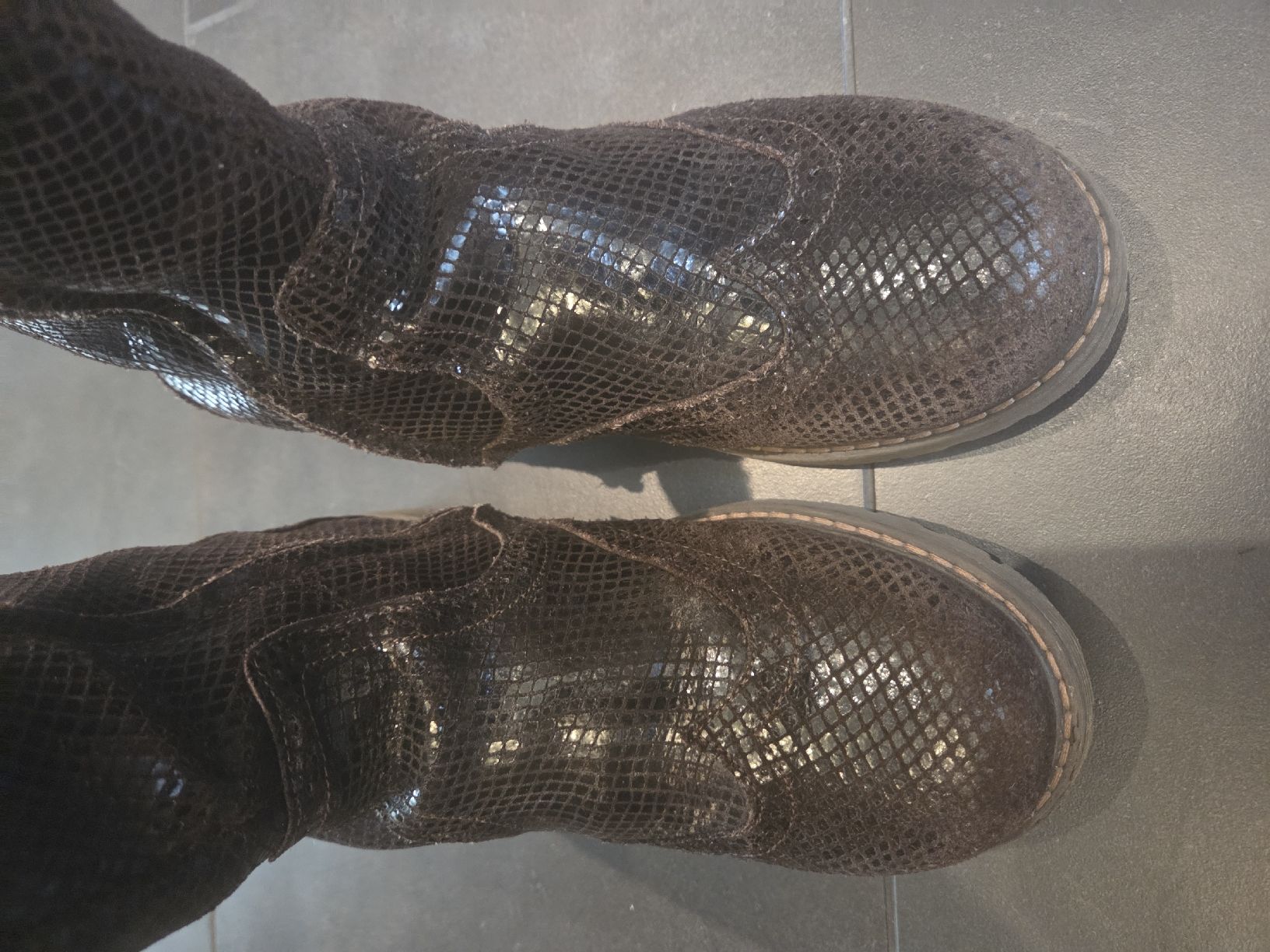 Chaussures filles: Stiefel gefütterte.37/38 – D'occasion à Sursee par Ventiduese 2