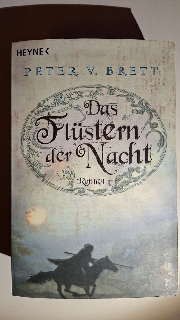 Livres: Peter V. Brett: Das Flüstern der Nacht – D'occasion à Dietikon par Buchantiqdietikon