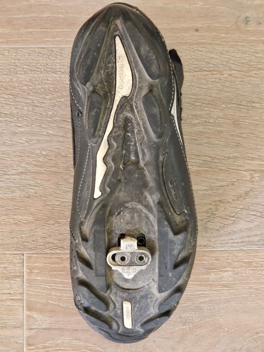 Shimano Chaussures hommes: Shimano Gortex Veloschuhe mit Thermoisolation Gr 42 – D'occasion à Küssnacht am Rigi par Mika014 2
