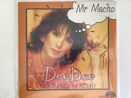 Dee Dee Maxi-Single - Mr. Macho