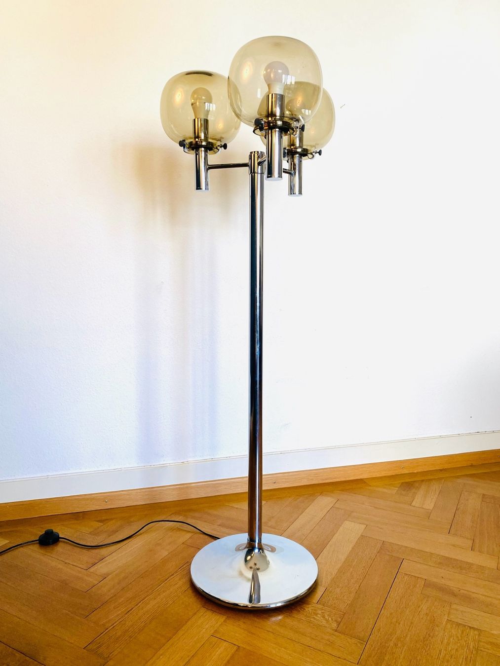 Lampade: Design Space Age Stehlampe – Usato da Olten venduto da sportwelt