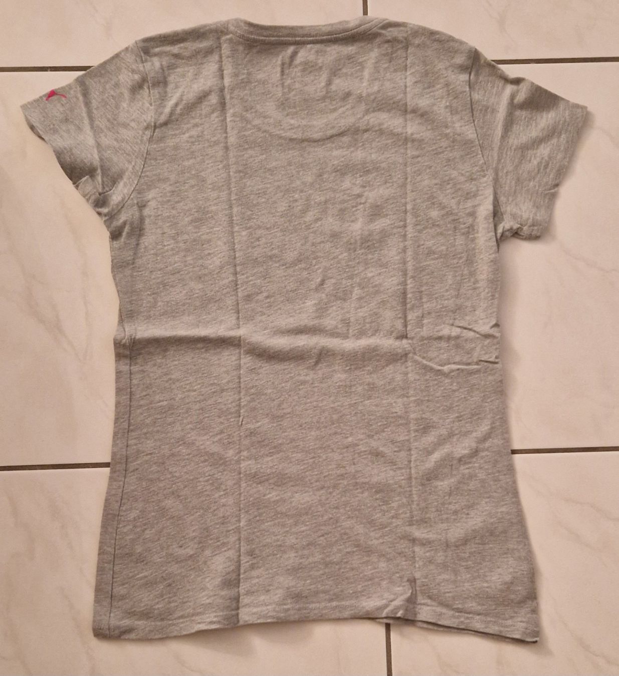 Puma T-Shirts: Puma T-Shirt grau Grösse 36 – Gebraucht aus Itingen von Claudia.E 1