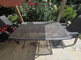 Gartentisch mit 4 Stühlen dunkelgrau Metallgitter guteZus...