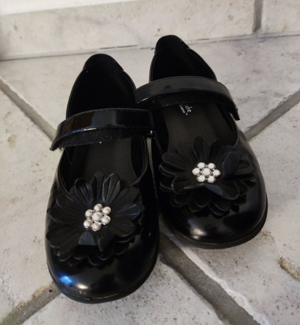 Scarpe per ragazze: Mädchen Schuhe Grösse 28 – Usato da Chur venduto da Rodanisa 3