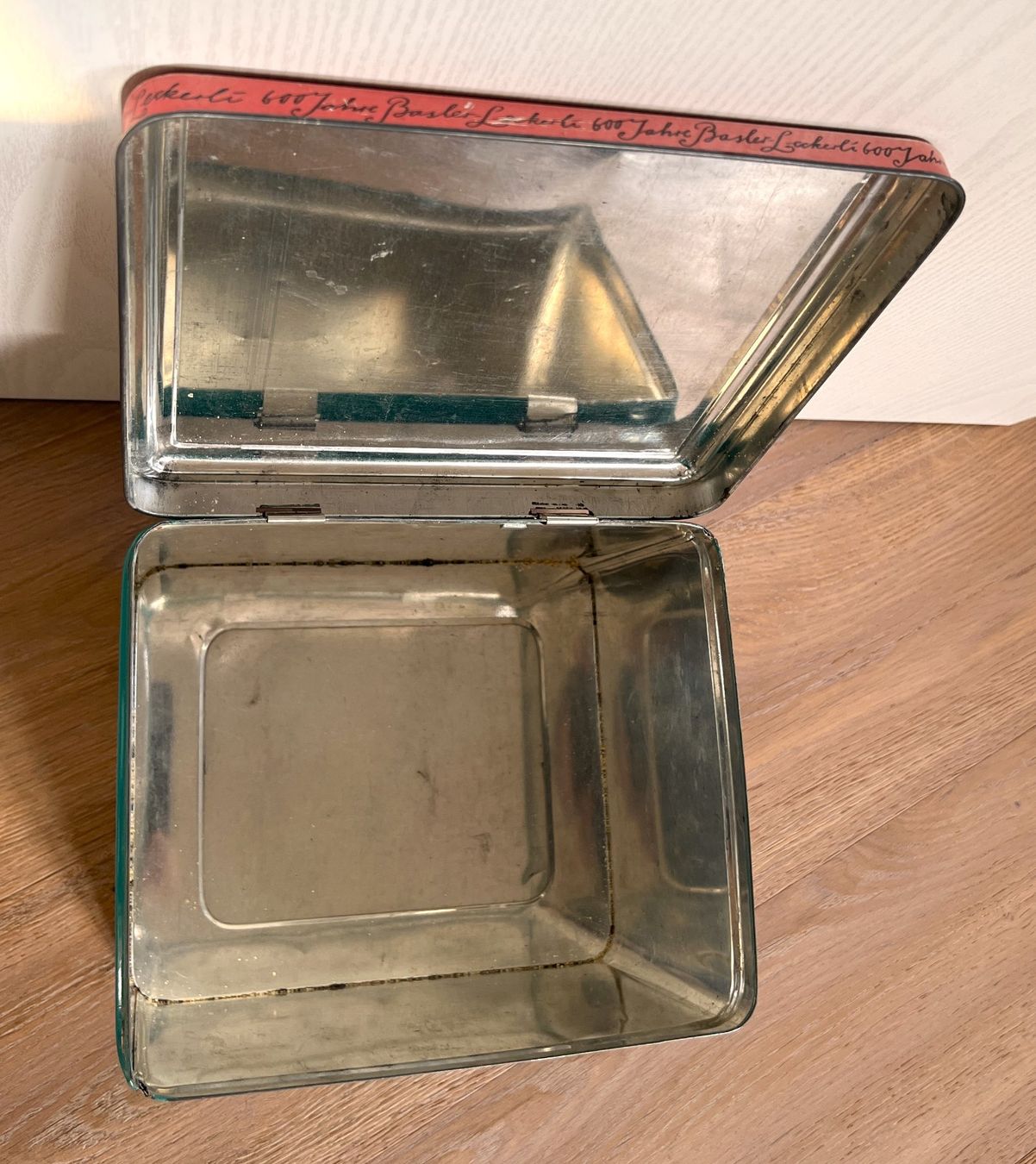 Dosen: Rare Blechdose  "Läckerli-Huus, Basel" (André Klein) 1957 – Gebraucht aus Rothrist von Brandystar 9
