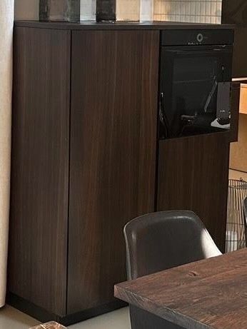 Poliform Armadi: Poliform Highboard / Küchenschrank – Usato da Schenkon venduto da Charlottenstrasse1