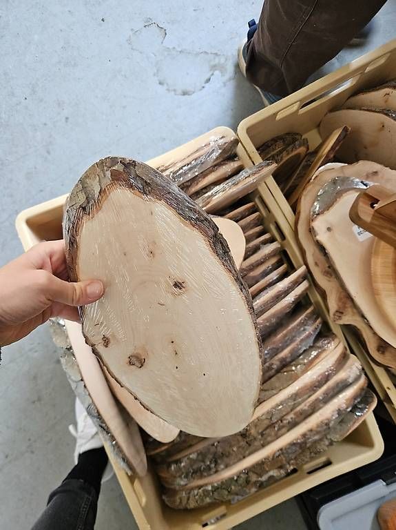 Articoli in legno: Holzbrettli – Usato da Chur venduto da 22AnjaB22
