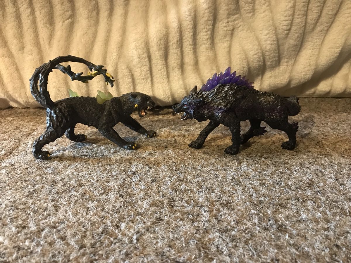 Schleich Figuren: Eldrador Schattenpanther und Schattenwolf – Gebraucht aus Hemmental von dwa_5ghn 1