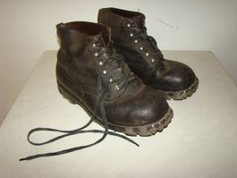 Antike Nagelschuhe Grösse 43 Schweizer Armee Jahr 1955