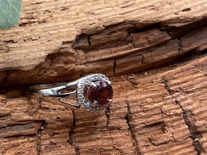 Ringe: Silberring mit Granat, Gr. 54.5 – Neu (gemäss Beschreibung) aus luzern von Alpendorf1 3