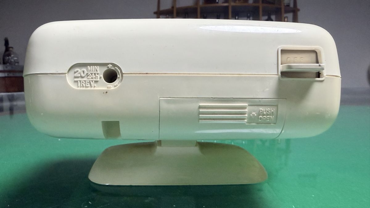 Sveglie: Réveil digital Sankyo Digi-Glo vintage, flip clock – Usato da Colombier NE venduto da manupsin 4
