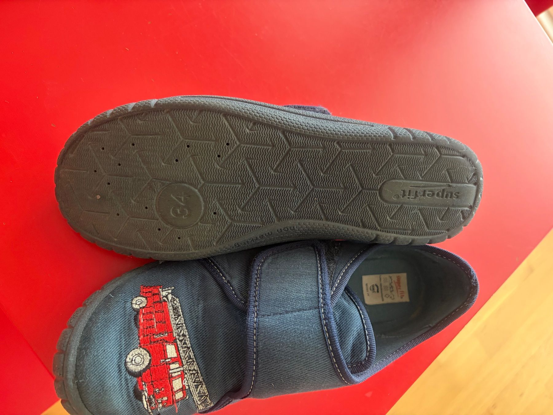 Superfit Scarpe per ragazzi: Kinder Hausschuhe blau Grösse 34 Superfit – Usato da Zug venduto da kat_d5nl 1