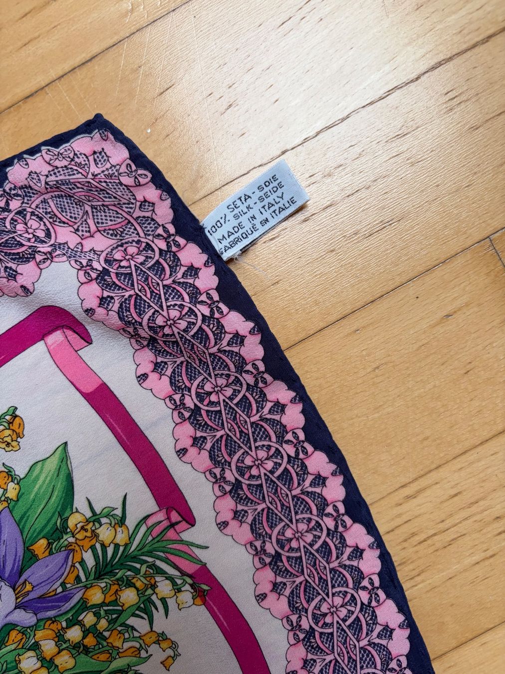 Foulard & Sciarpe: Alessandra Seide Foulard – Usato da Unterägeri venduto da Jutka_04 5