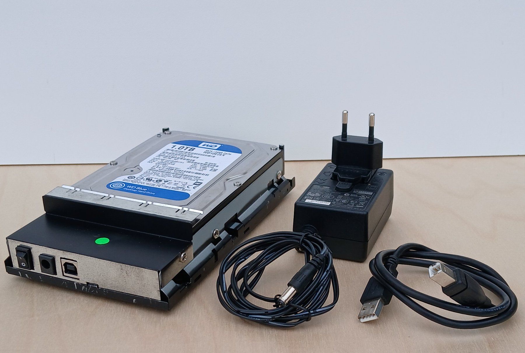 Harddisks: Harddisk 3.5 Zoll  Case – Gebraucht aus Tegna von Djembe45 1
