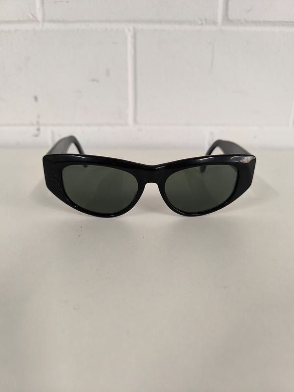 Ray-Ban Brillen & Gläser: RAY-BAN Sonnenbrille – Gebraucht aus Rüti ZH von Restwert_Rueti_ZH
