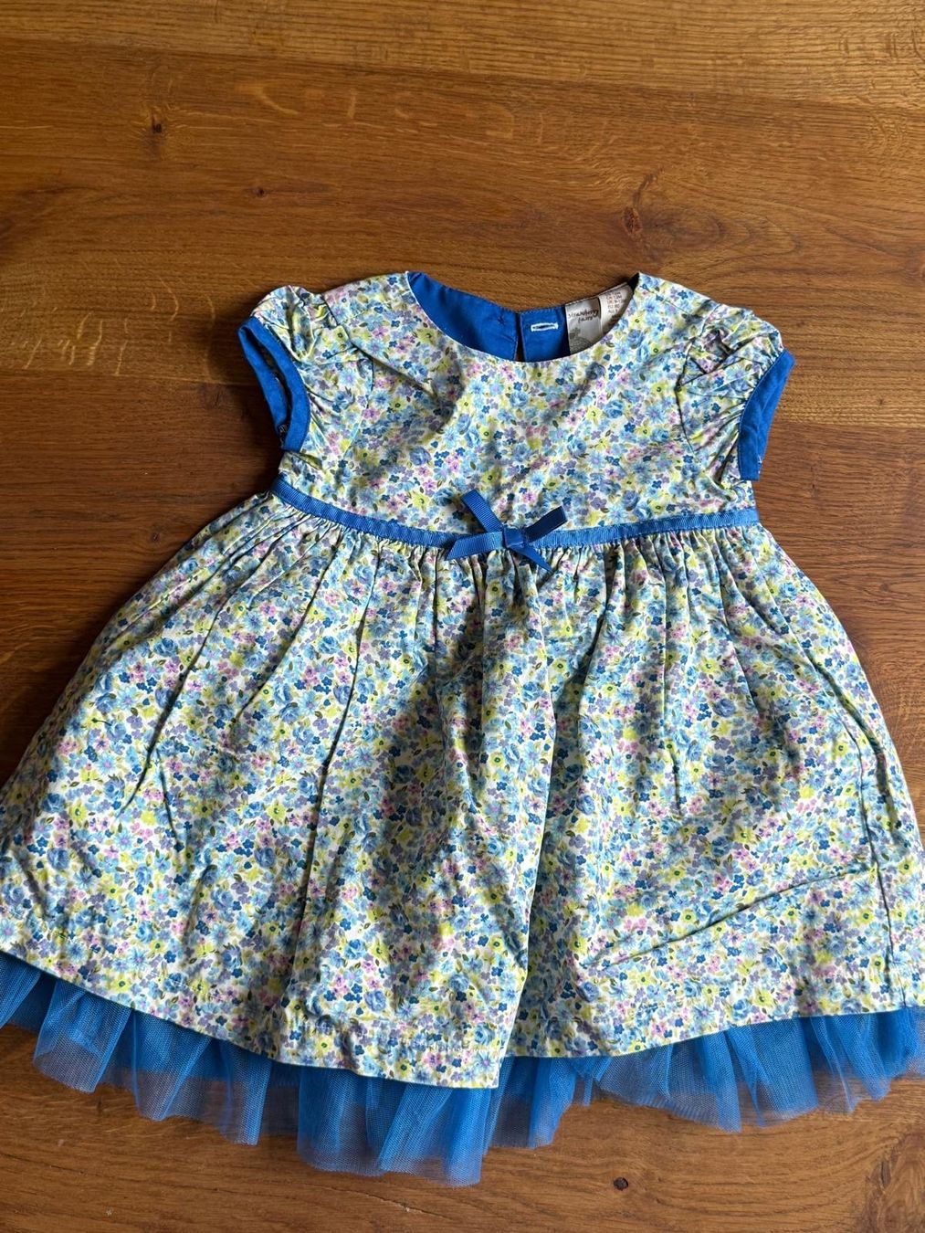 Vestiti & Gonne: Blumenkleid mit Tüll – Grösse 80 – Usato da Neerach venduto da Meli_sara