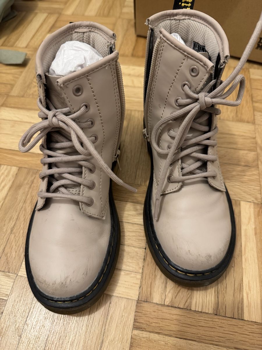 Dr. Martens Scarpe per ragazze: Dr Martens 32 – Usato da Lugano venduto da las_7dyg 1
