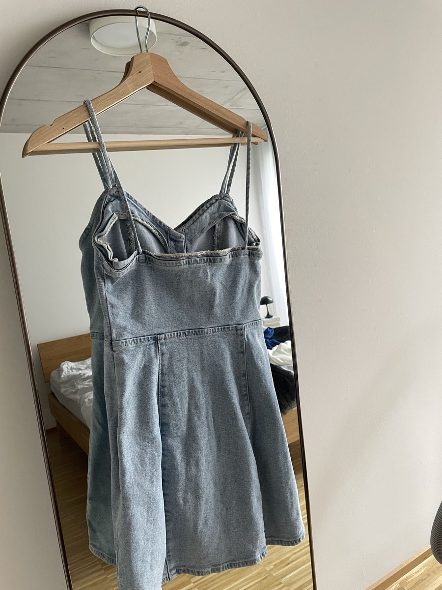 Zara Vestiti: Jeanskleid mit Knöpfen, Grösse 36 – Usato da Basel venduto da chantalchanelle 1
