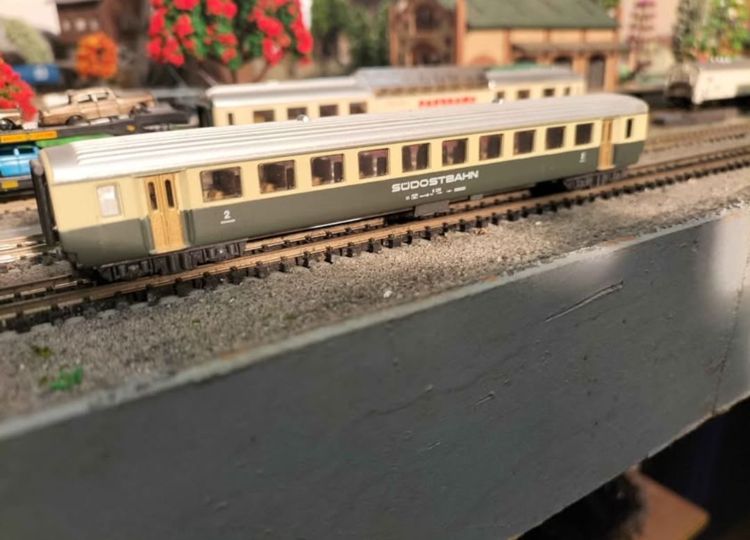 Lima Modellini di ferrovie: Südostbahn Personen Wage  – Usato da Ebikon venduto da val_w5jm