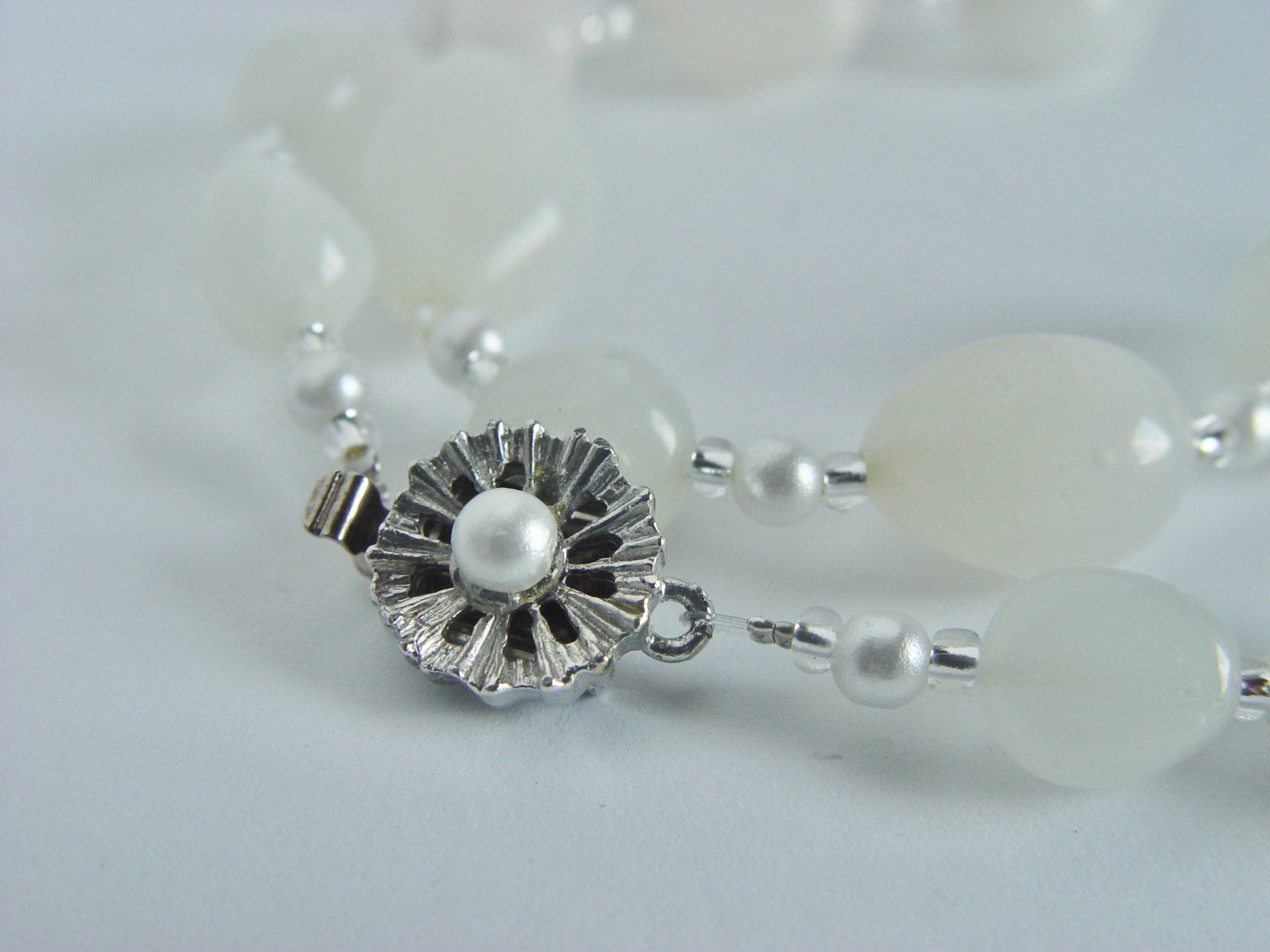 Ketten: Vintage Kette aus weissem Glas – Gebraucht aus Henggart von gernli 2