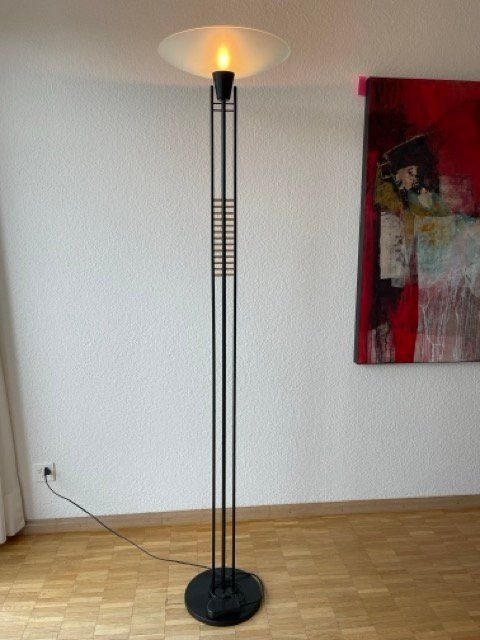 Lampen: Stehlampe schwarz Metall – Gebraucht aus Gockhausen von subbotnik