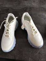 Neue Plateauschuhe weiß und Sohle blau