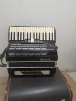 accordéon à piano avec coffre