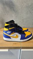 Jordan 1 moyenne Lakers (2022) P 44