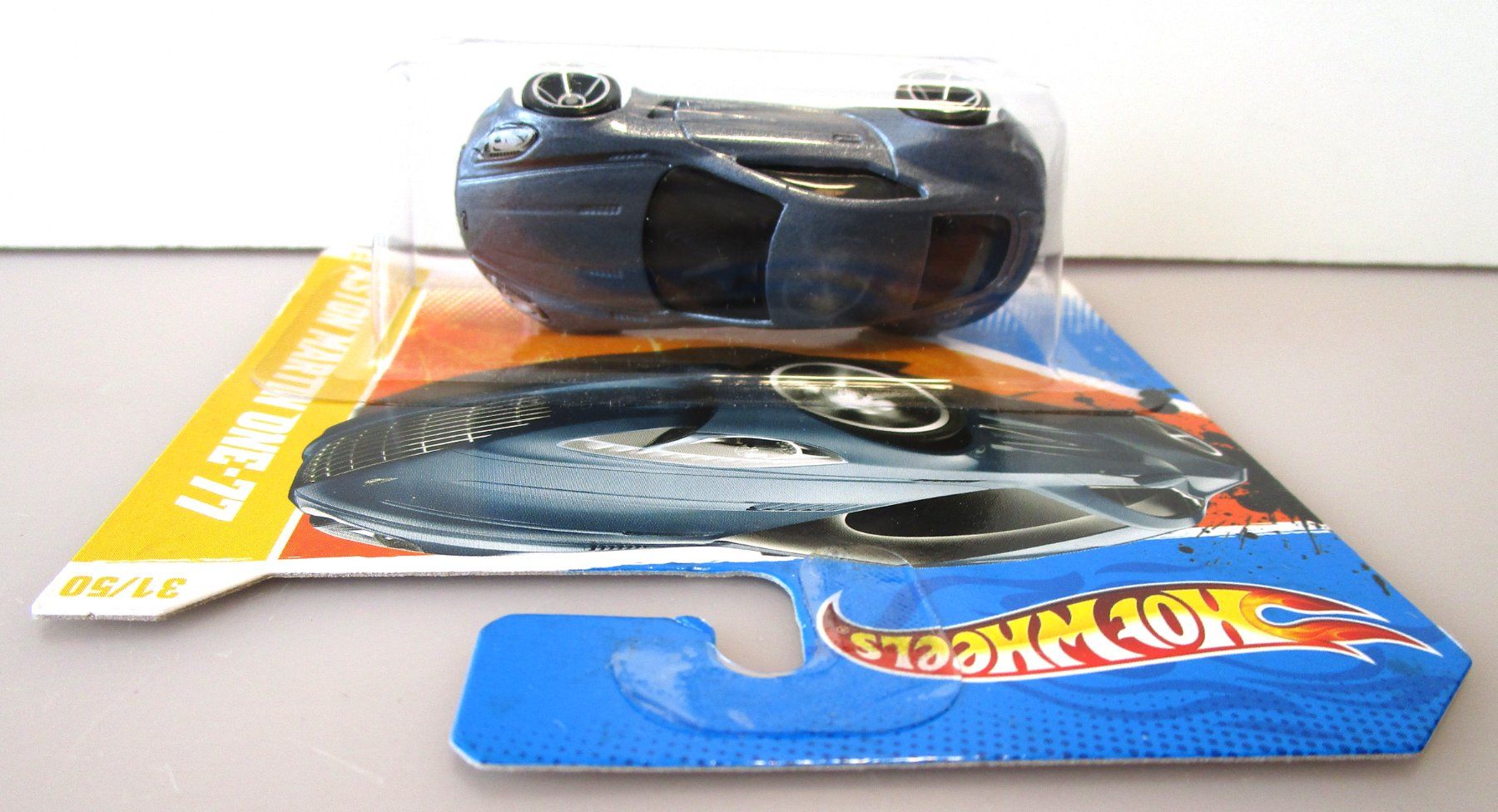 Aston Martin Modellini d'auto: HOT WHEELS ASTON MARTIN ONE-77 - T9701 – Nuovo e nell'imballaggio originale da Chêne-Bourg venduto da breno56 4
