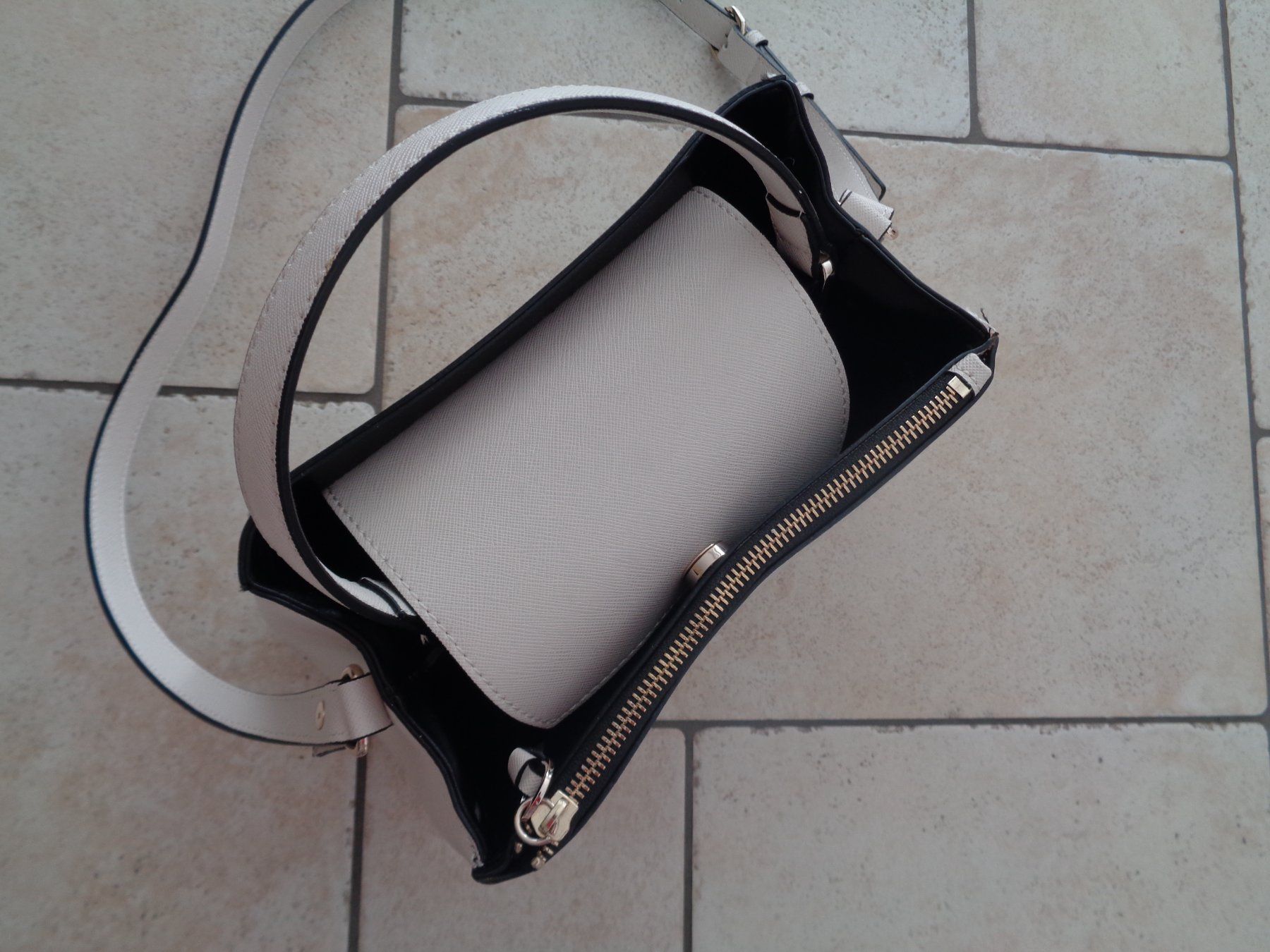 Zara Taschen für Damen: Handtasche/Umhängetasche   Zara – Gebraucht aus Kreuzlingen von Robi-2003 1