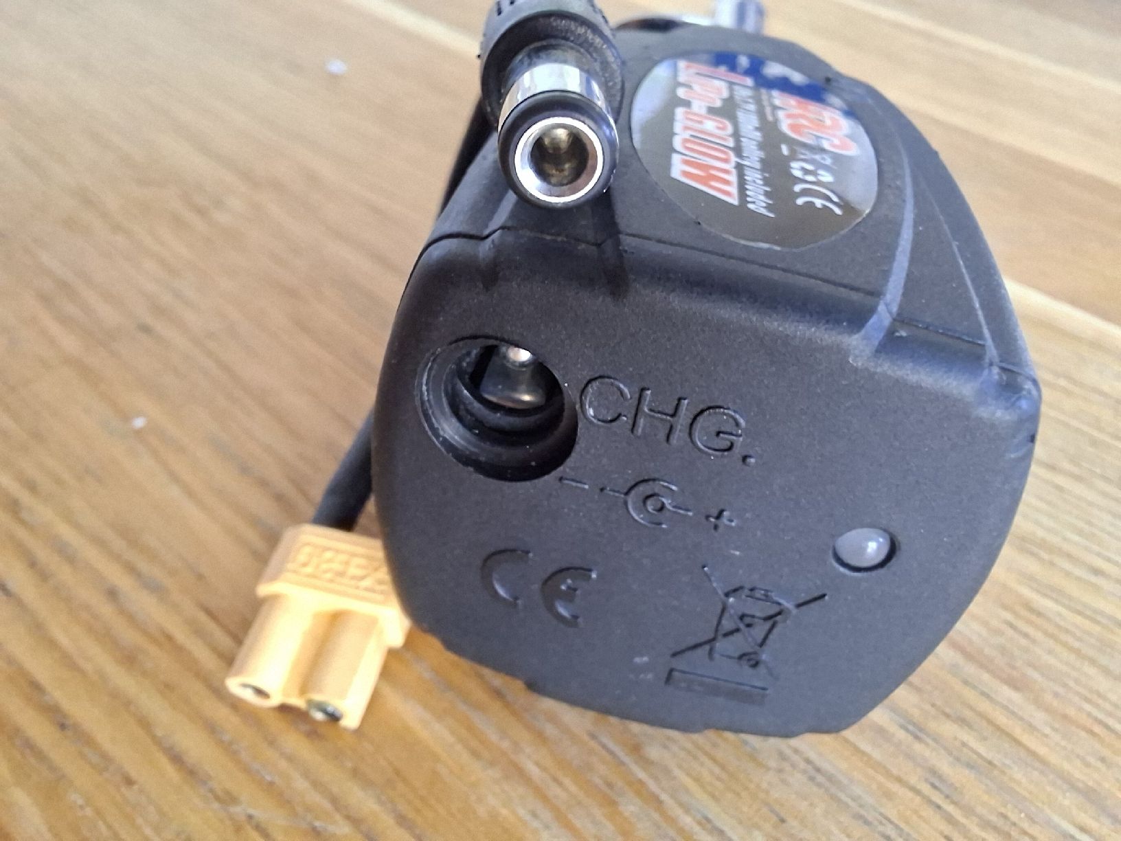 Modellismo RC: Nitro RC Glühkerzenheizung / chauffe bougies – Difettoso da Plan-les-Ouates venduto da Evilworm_12 1