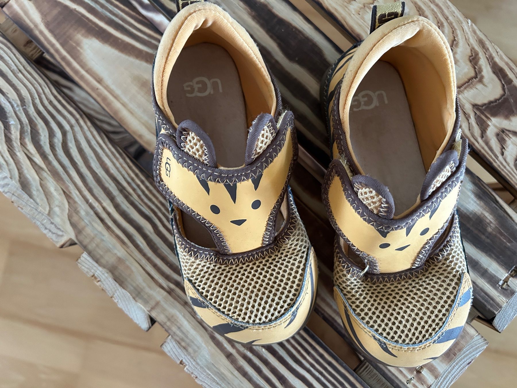 Scarpe per ragazzi: UGG Kinder-Sommerschuh, Größe 30 – Usato da CHAM venduto da kam_6slh 1