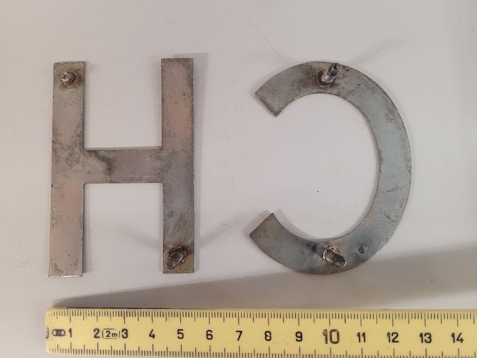 Tutti pezzi di ricambio auto: Insigne / Schild CH Oldtimer – Difettoso da Enney venduto da Voiz 1
