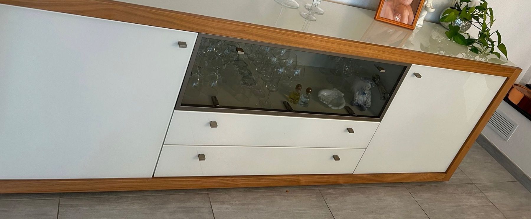 Cassettiere: Sideboard, Abholung in 8222 Beringen – Usato da Auenstein venduto da moin. 1