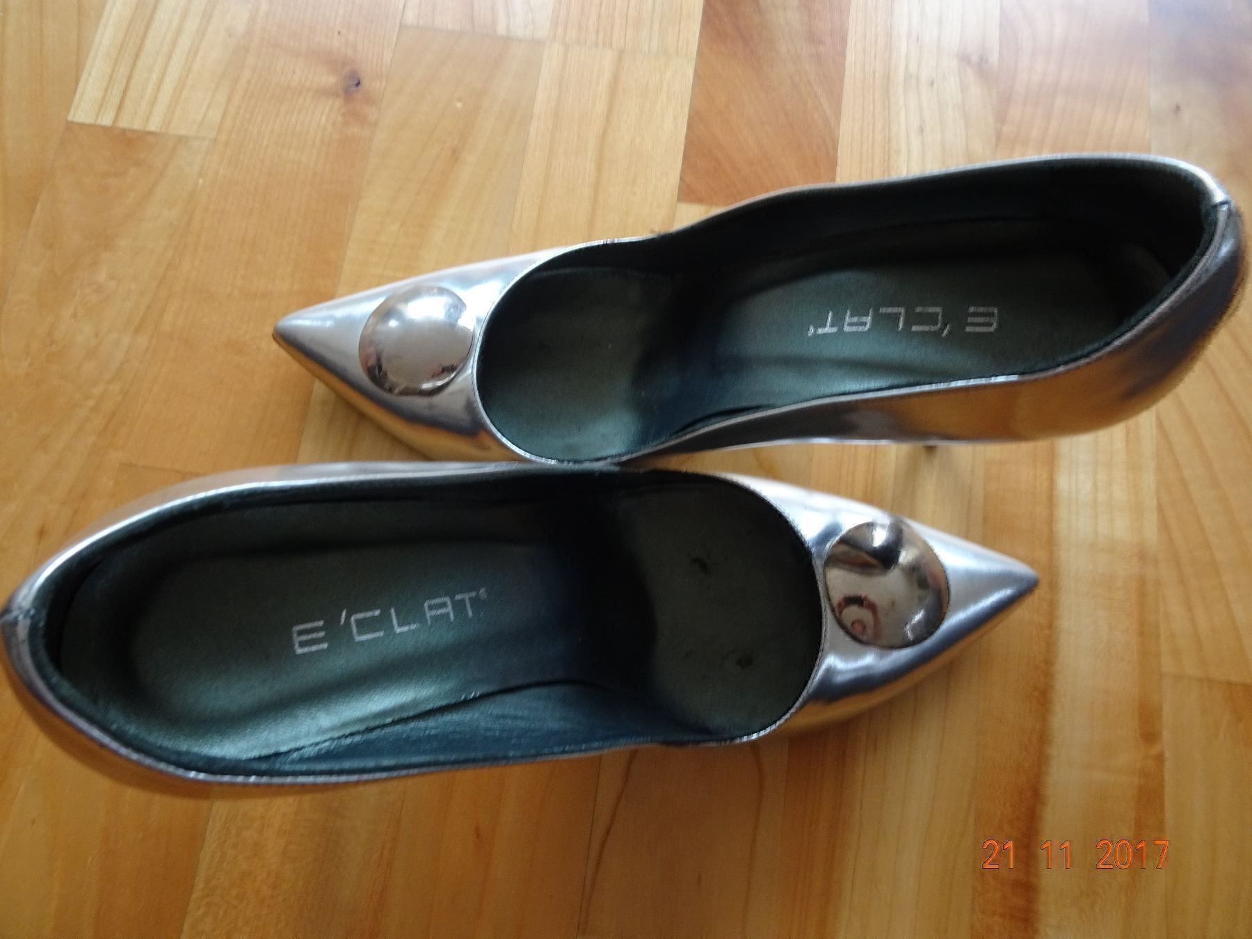 Damenschuhe: Pumps in silber Gr. 40 neuwertig – Neu (gemäss Beschreibung) aus Werthenstein von Zita12 3
