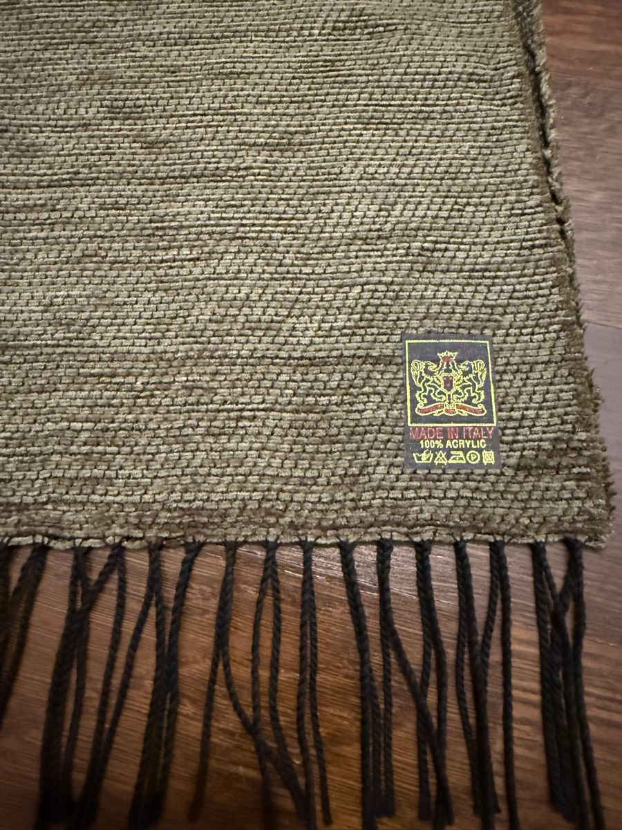 Foulard & Sciarpe: Winter Schale mit Fransen – Nuovo e nell'imballaggio originale da Zürich venduto da Fabrizio1978 1
