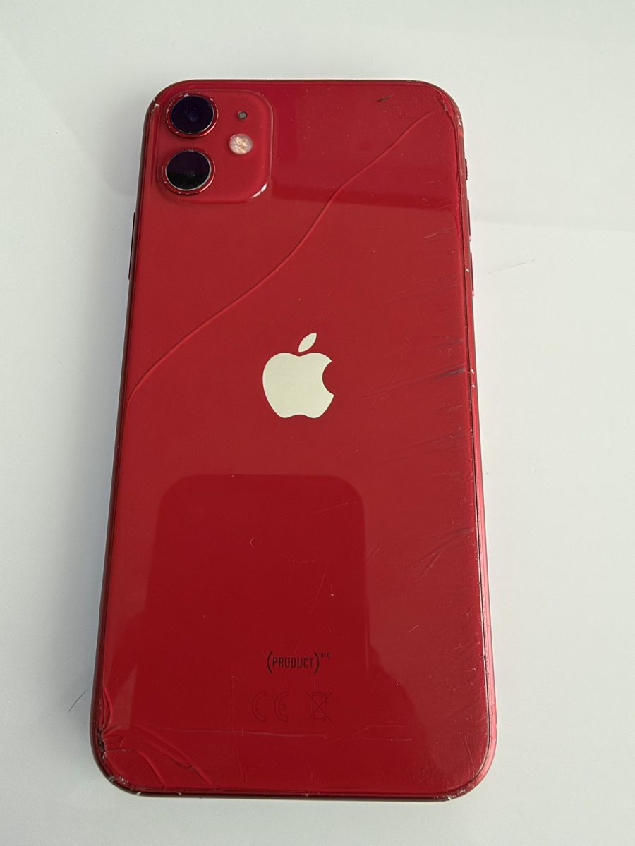 Apple Portables: iPhone 11 rouge 64GB  – Défectueux à La Chaux-de-Fonds par Fatal_Cas67 4