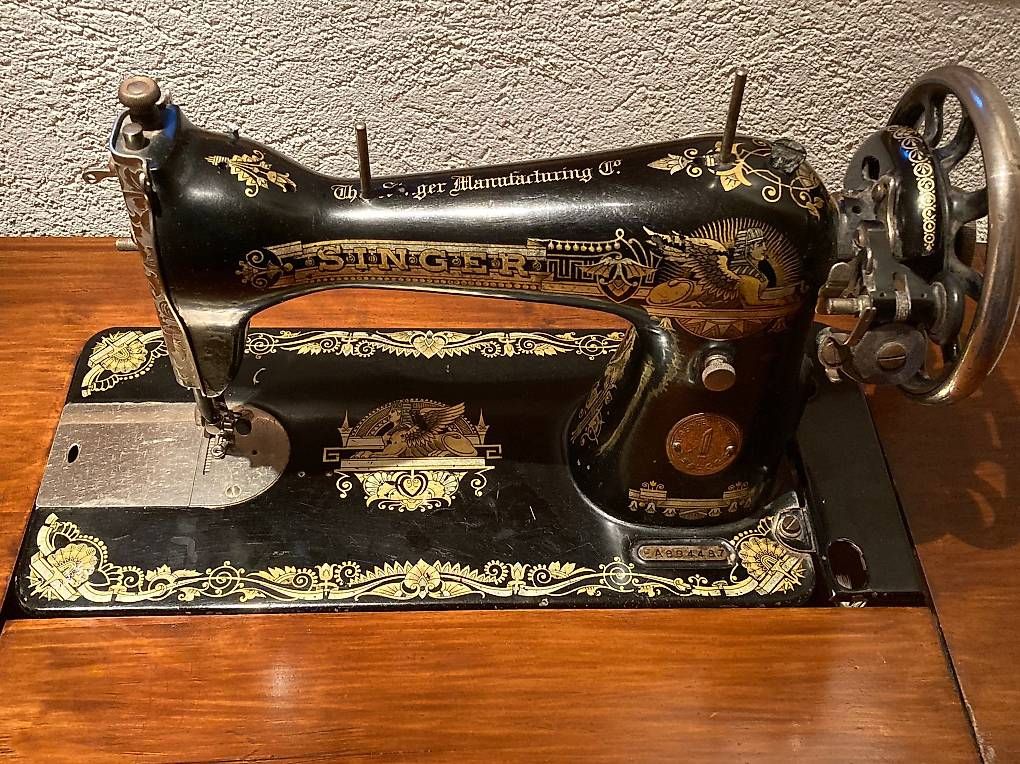Macchine da cucire: Machine à coudre SINGER – Usato da Euseigne venduto da chrys81 1