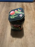Dekorative Vintage Blechdose mit Tulpenmuster, sehr schön!