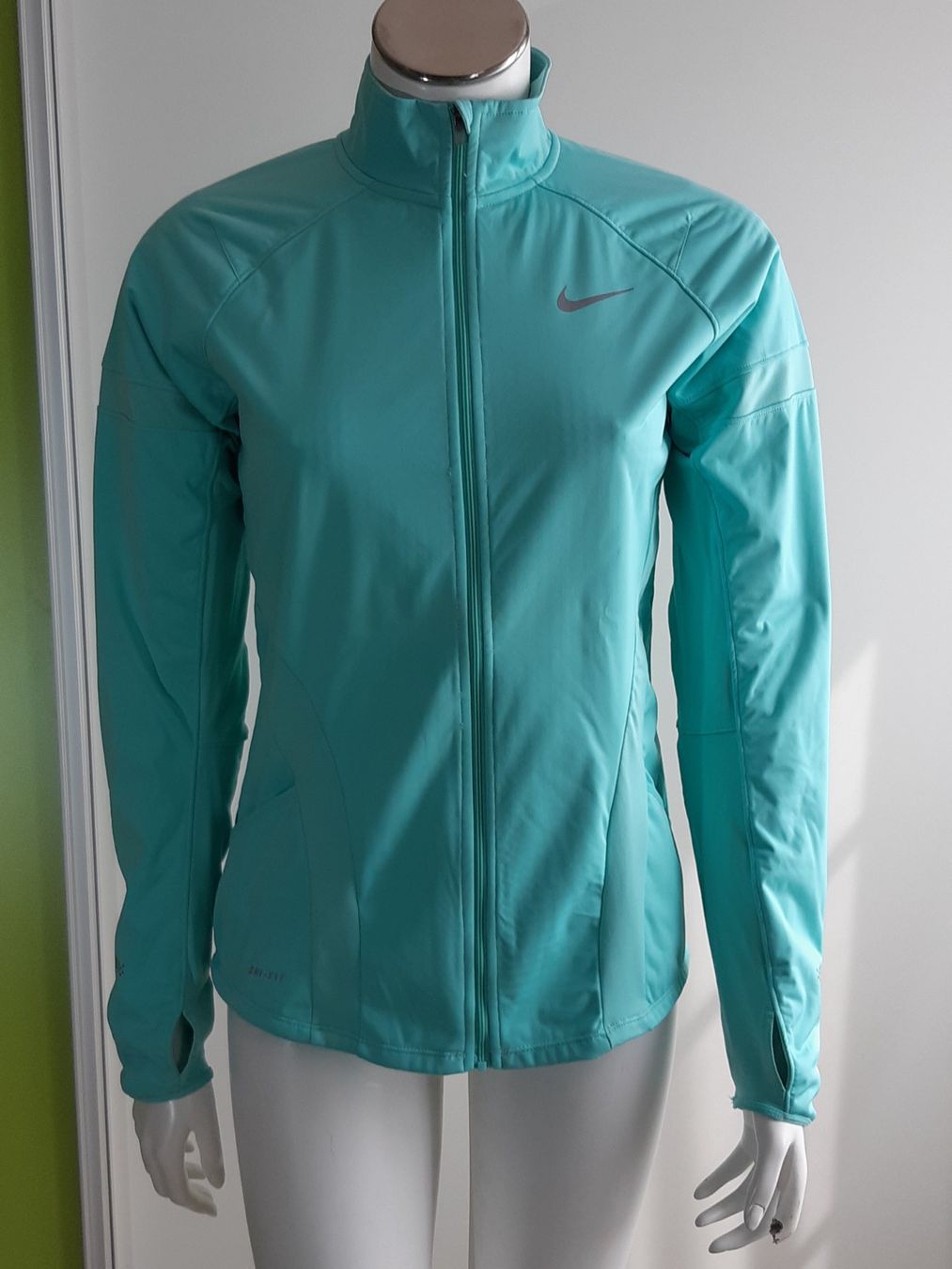 Nike Vestes: Jacke Gr. M von Nike – Neuf (Voir description) à Thierachern par Shila99