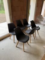 Lot de 4 chaises grise avec pieds en bois design style vitra