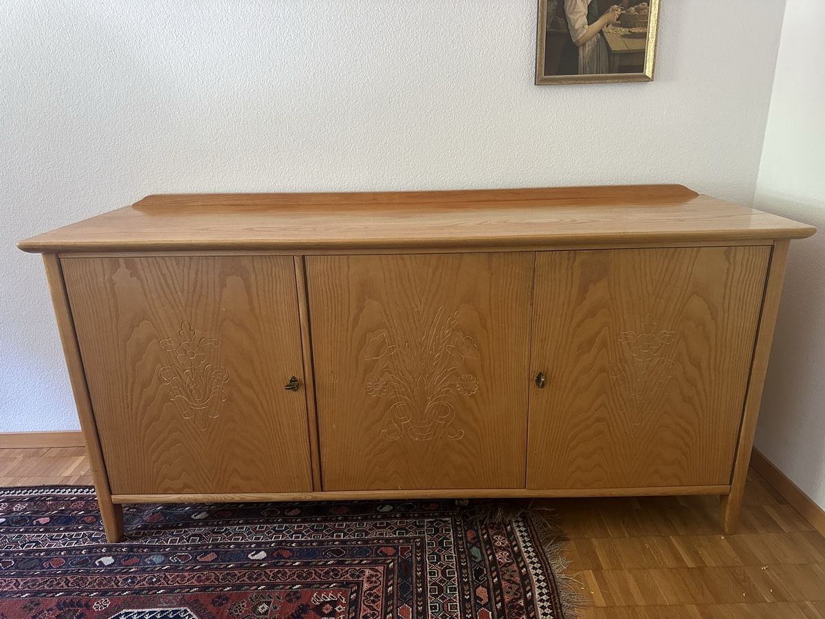 Commodes: dreitürige Kommode – D'occasion à Schönenwerd par floriana.d