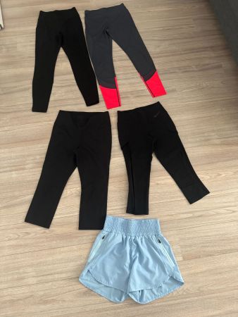 5 Stk. Damen Sport Tights/Shorts Gr. S