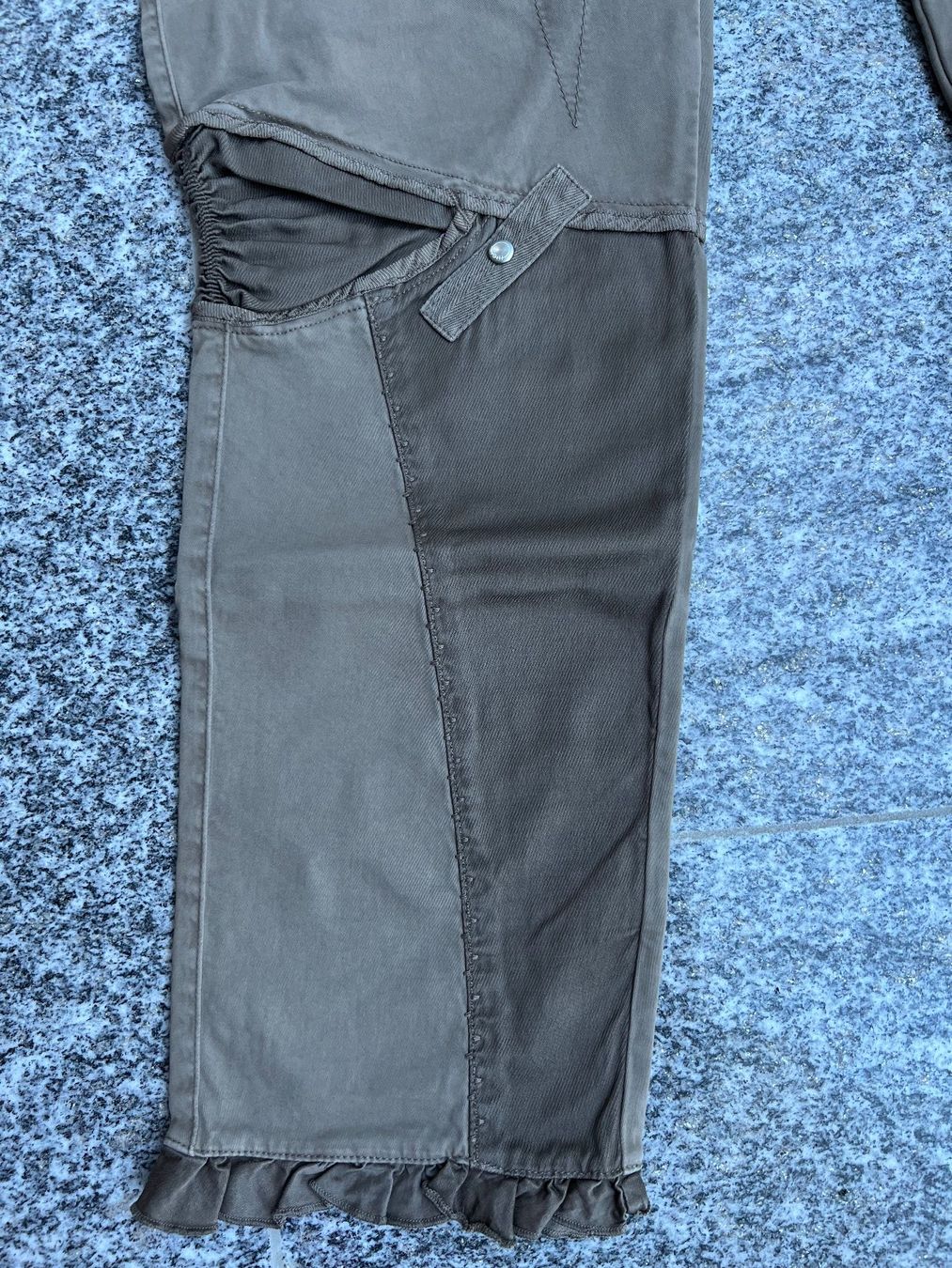 High Pantaloni: Hose von High – Usato da Remigen venduto da Orlana7 4