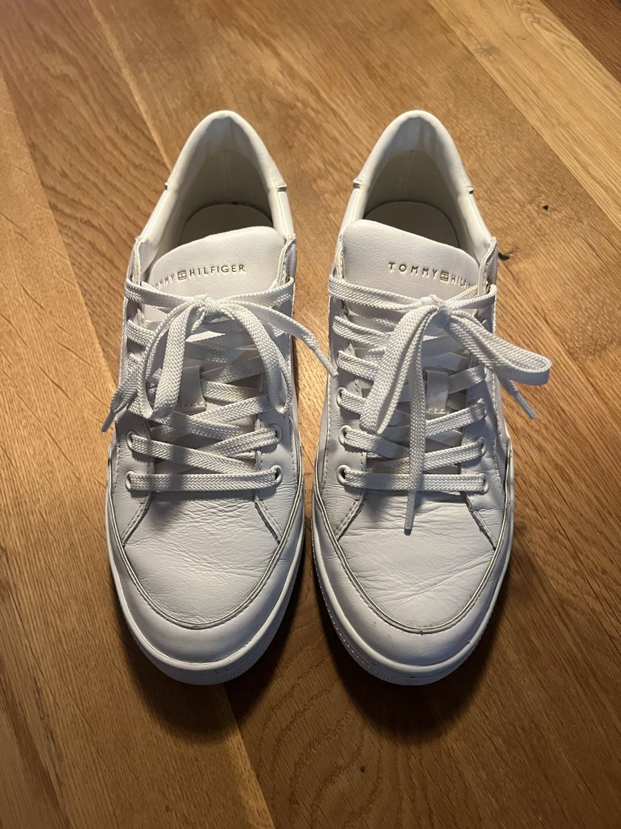 Tommy Hilfiger Scarpe da donna: Coole Tommy Hilfiger sneakers – Usato da Kaltbrunn venduto da Minchen123 3