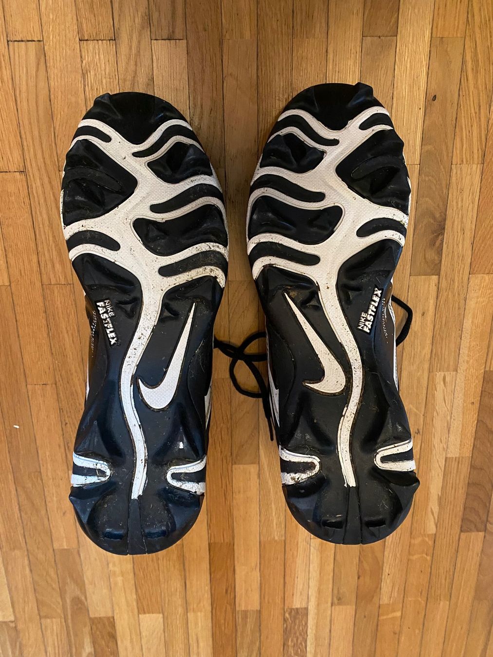 Scarpe da uomo: Footballschuhe ALPHA Grösse 42.5 – Usato da Zürich venduto da Suzanita 2