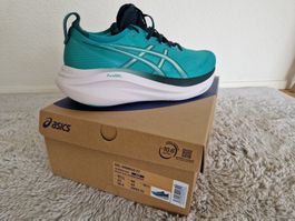 Asics Gel Nimbus 27 Grösse 46, neu mit Karton und Etikett