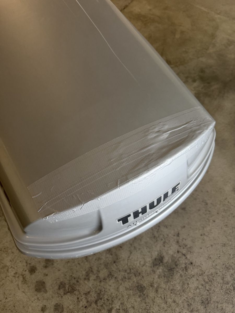 Thule Coffres de toit: Dachbox Thule Atlantis 600 silber  – D'occasion à Dietikon par ermfam9 3