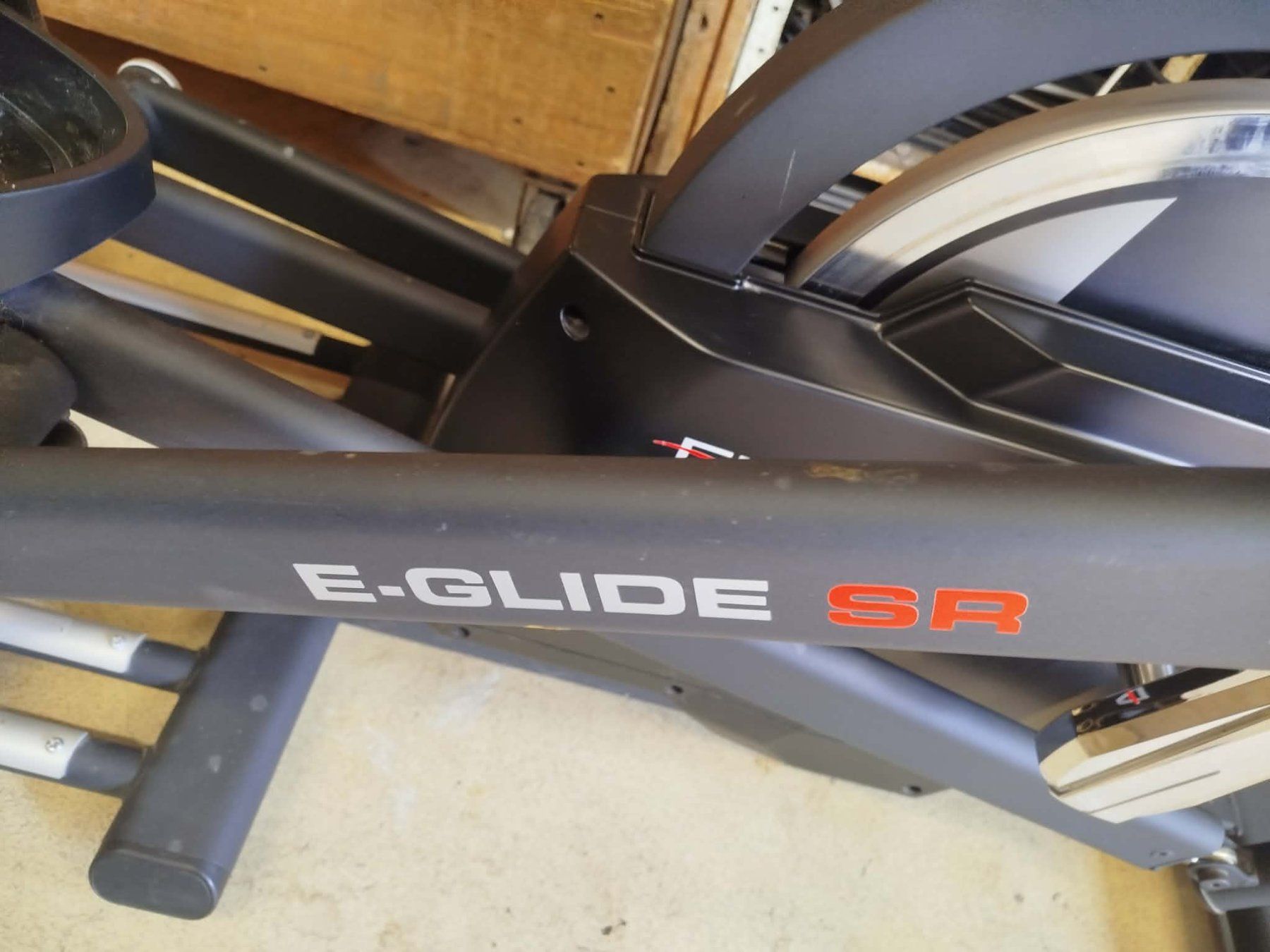 Hometrainer: Vélo elliptique E-Glide SR – Usato da La Chaux-de-Fonds venduto da Emmaus2300CDF 2